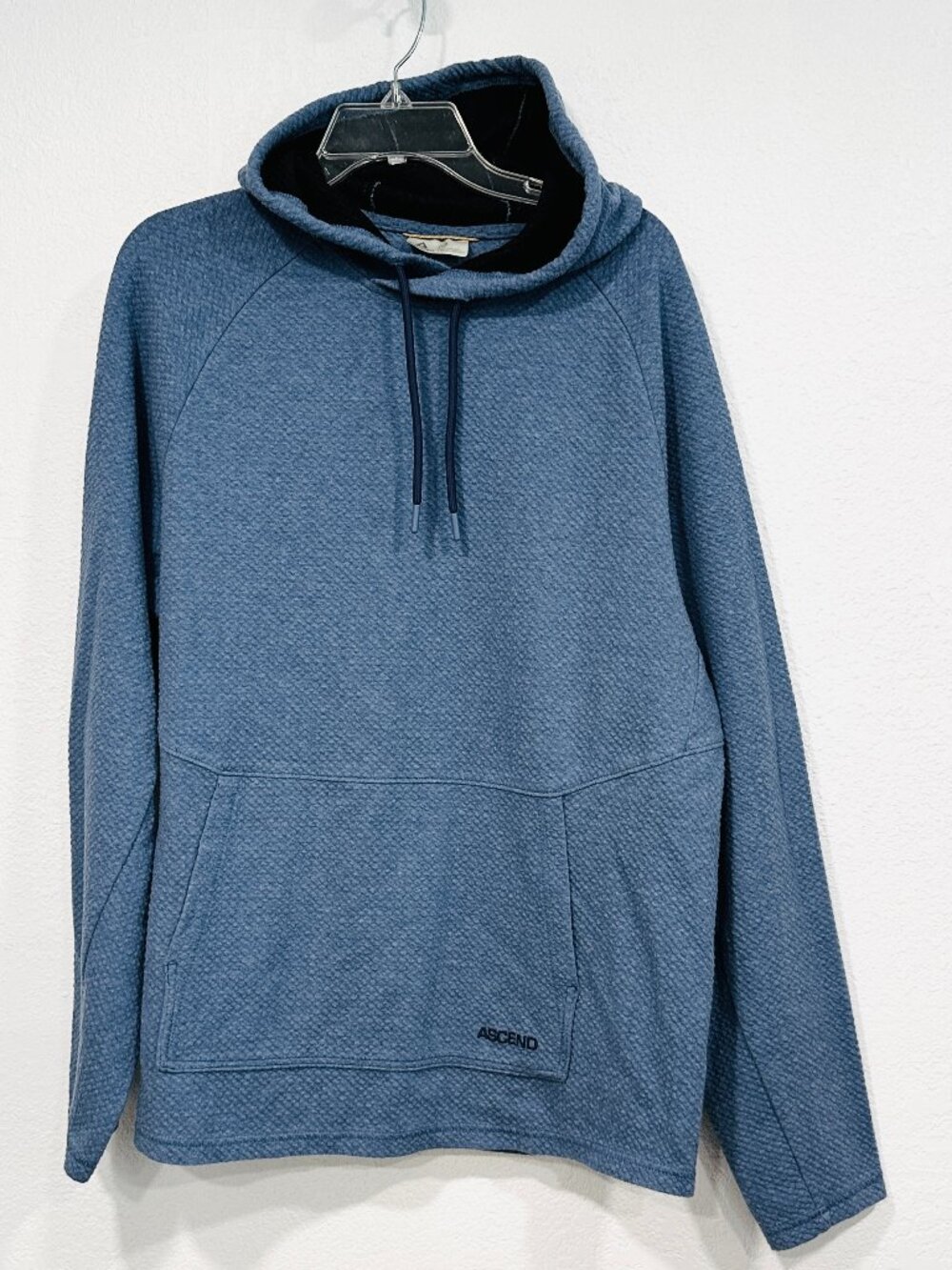 Ascend Textured Pullover Hoodie Sweatshirt Blue Kangaroo Pocket EUC Mens Large